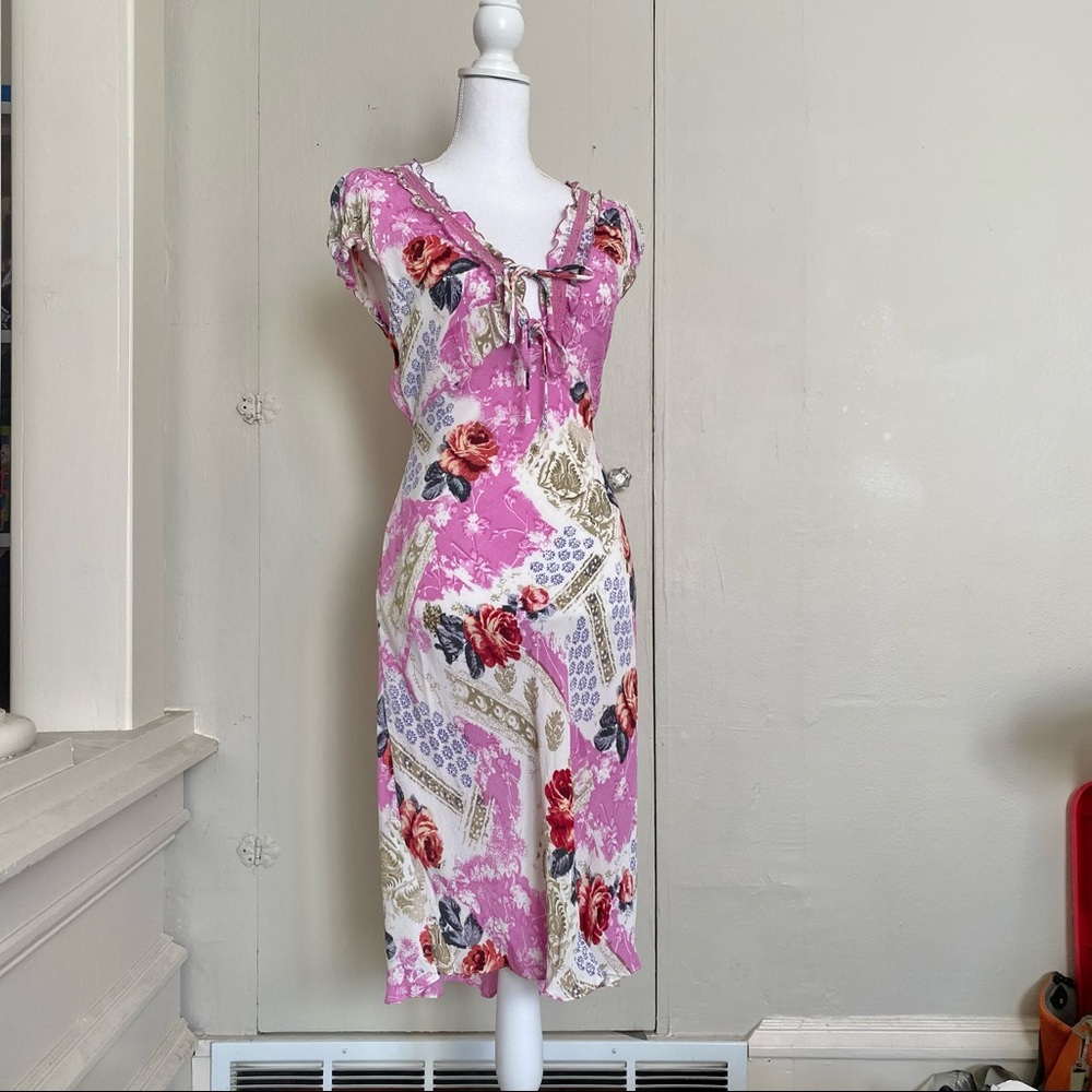 Incredible Y2K Angies bias cut midi dress with abstract floral print